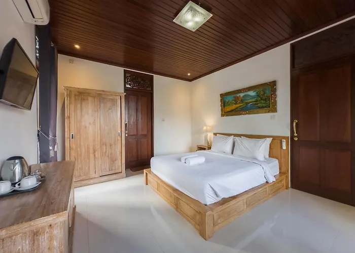Tiara Hotel