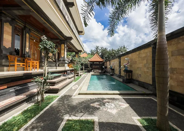Tiara Hotel